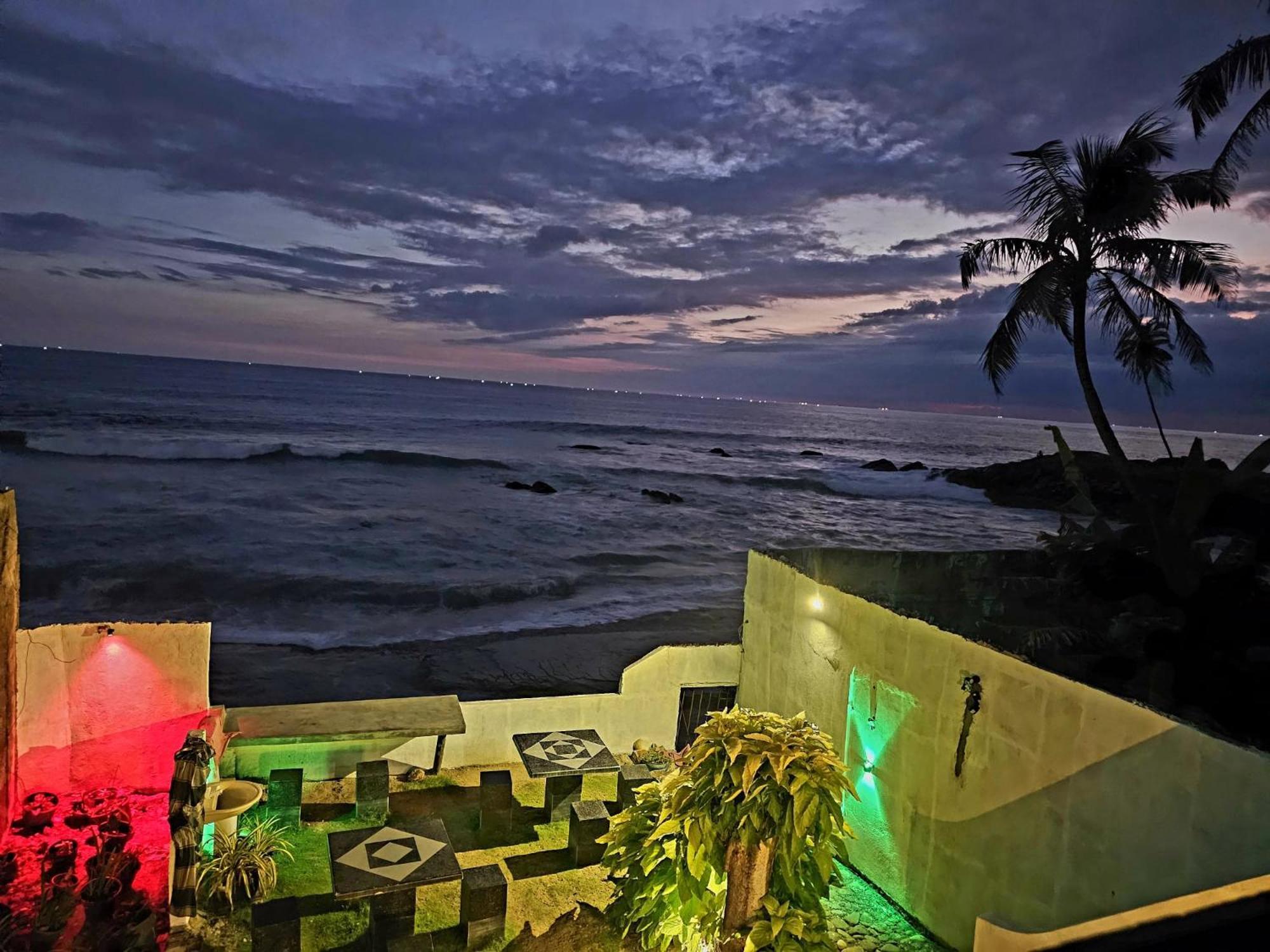 Sea View *